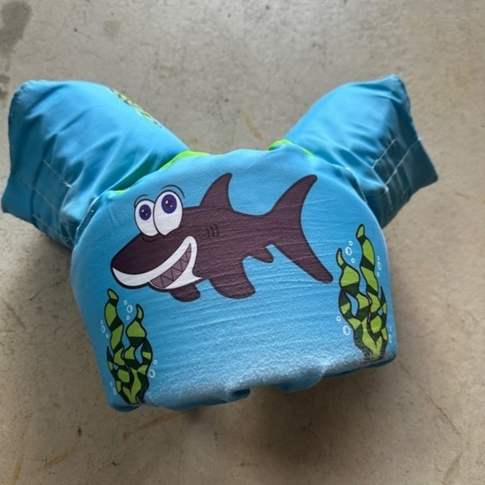 Body Glove Kids Swim Vest with Shark Design